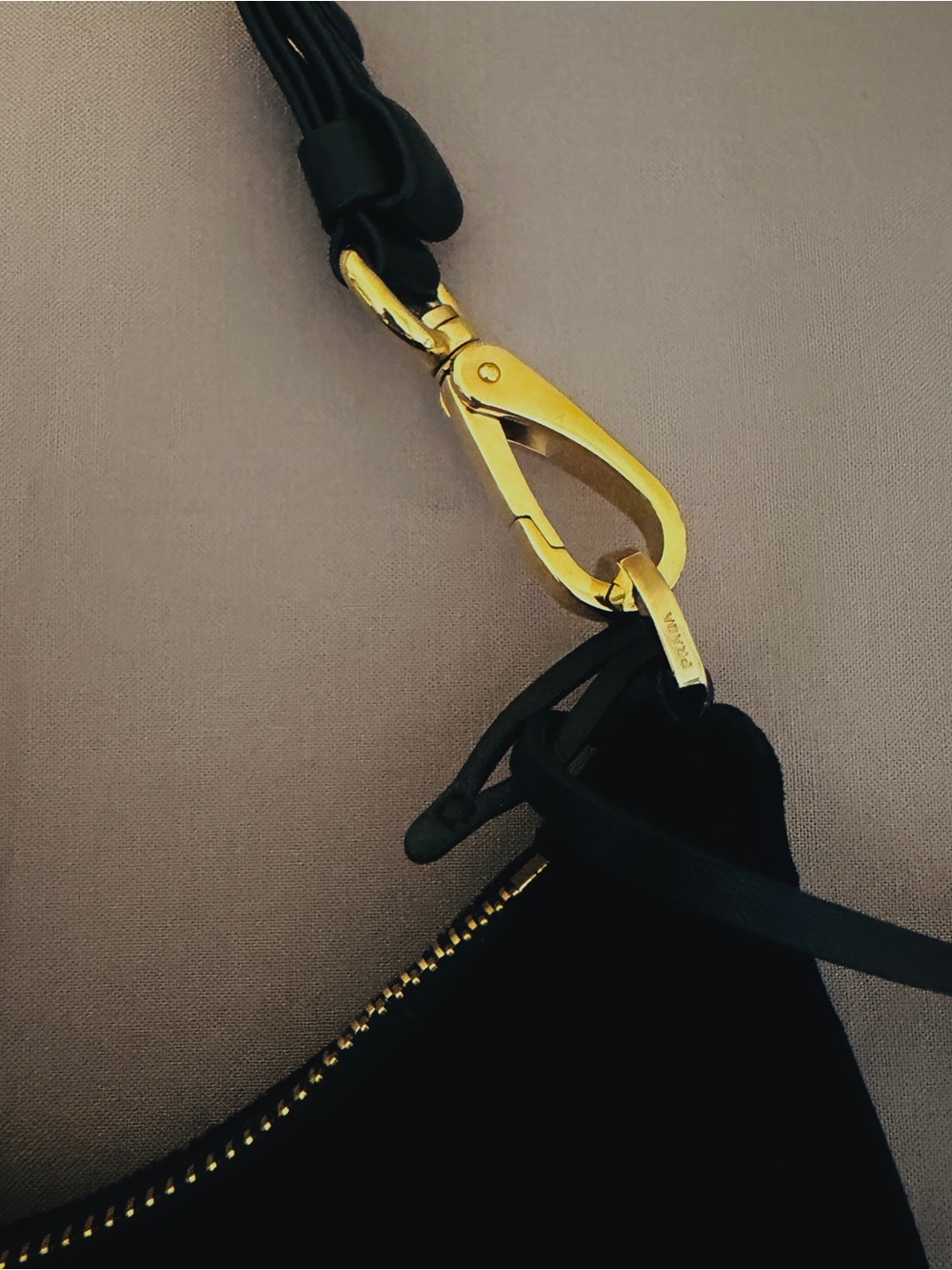 Prada Re-Edition Mini Velvet Bag - Picture 7 of 14